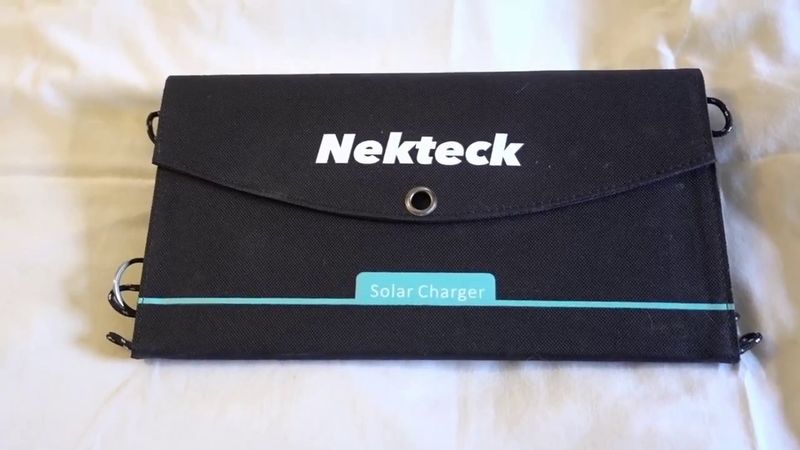 Nekteck 28W Portable Solar Charger