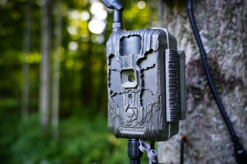 Stealth Cam Deceptor Max