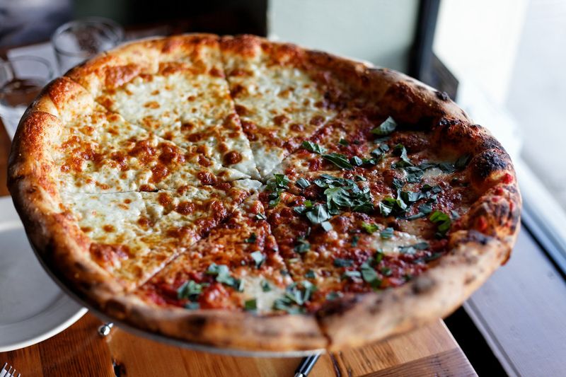Apizza Scholls