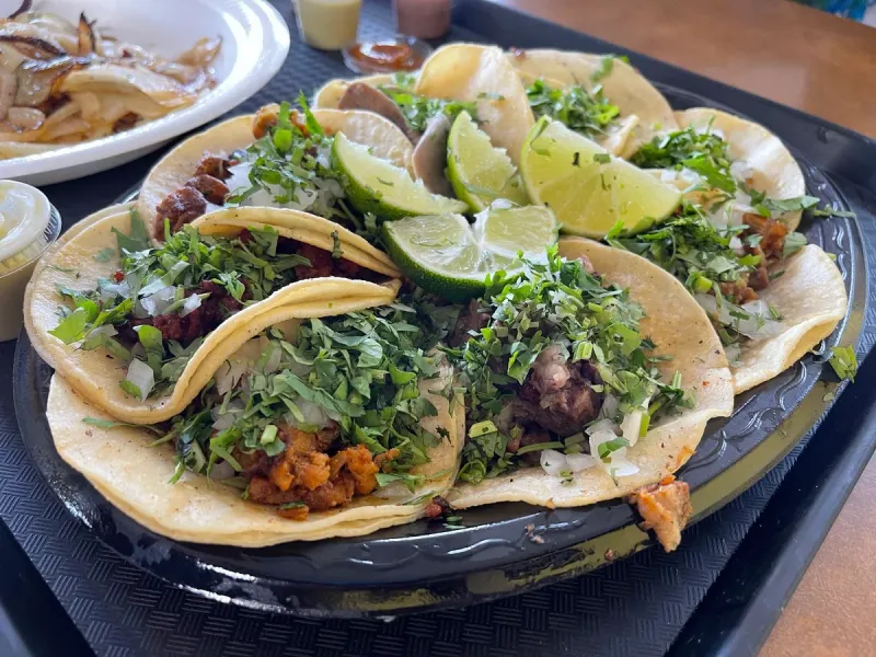 Tacos La Banqueta (Dallas & DFW)