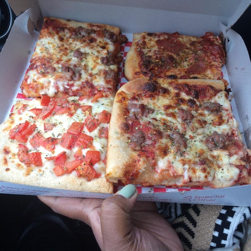 La Rosa Pizzeria