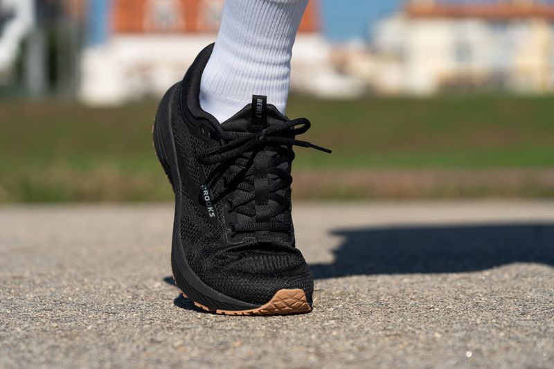 Brooks Revel 7