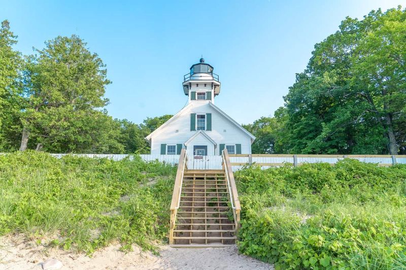 Detroit to Traverse City & Old Mission Peninsula