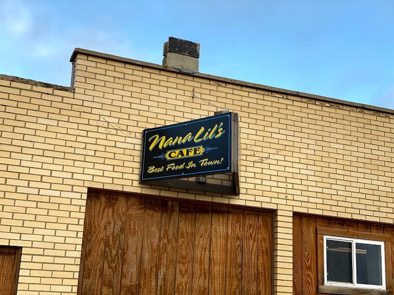 Nana Lil’s Café