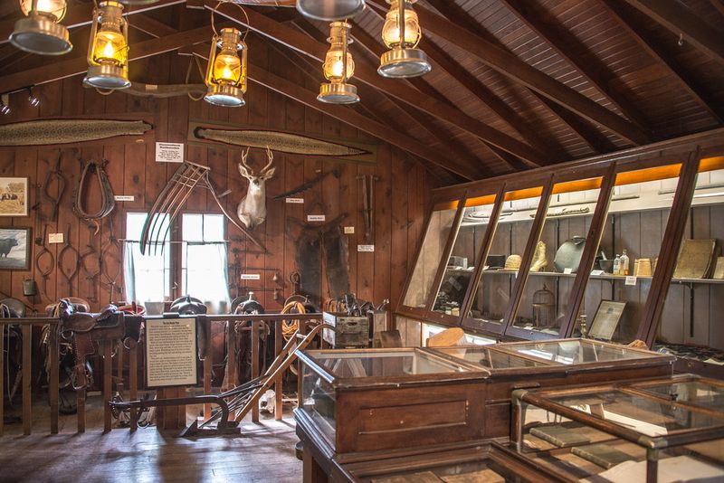 Trace the Trails of Notorious Outlaws
