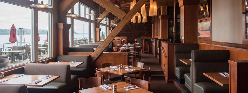 Elliott's Oyster House (Seattle – Pier 56)