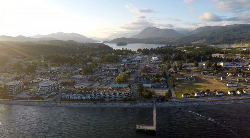 Sechelt's double-waterfront setting