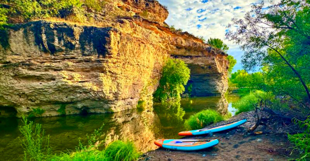 South of Sedona, an Arizona Gem Beckons with Trails, Stars, and the Perfect Steak