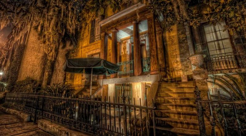 Savannah, Georgia — America's Gothic Beauty