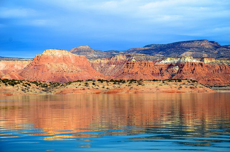 Abiquiú Lake: Serenity Meets Adventure