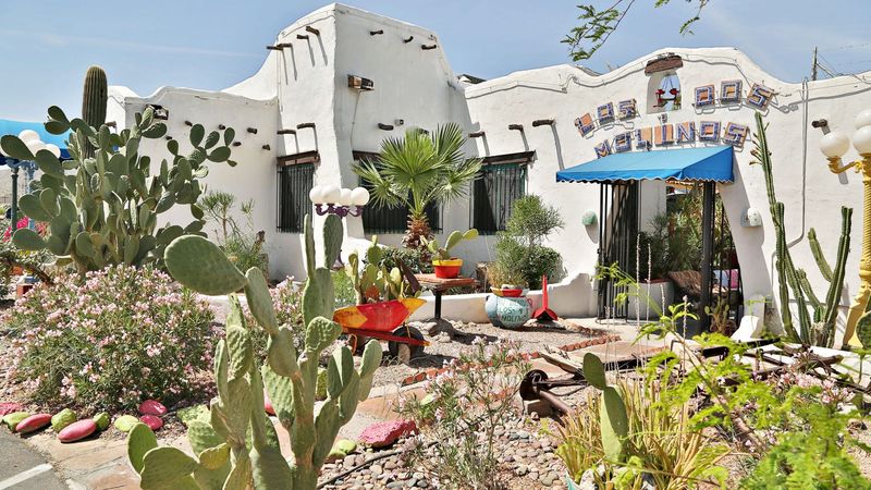 Los Dos Molinos (Uptown & South Central)