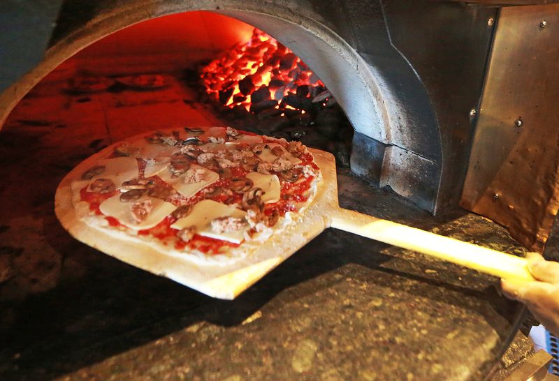 Regina Pizzeria – Boston (North End)