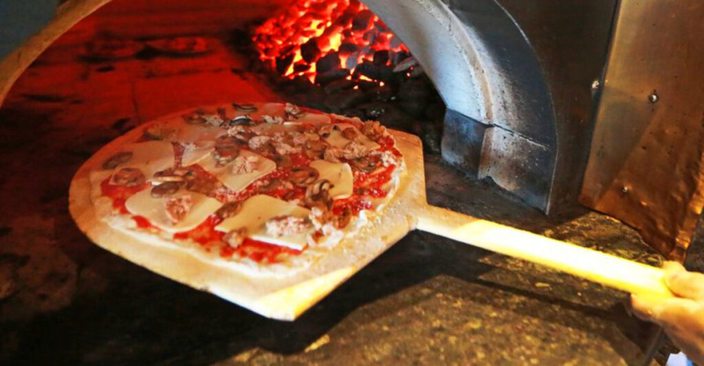 The 10 Best Pizza Spots to Try in Massachusetts’ College Towns