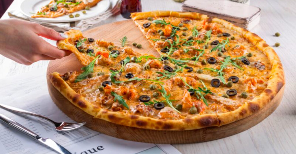 The 10 Most Iconic Pizza Styles in America – Ranked by Chefs