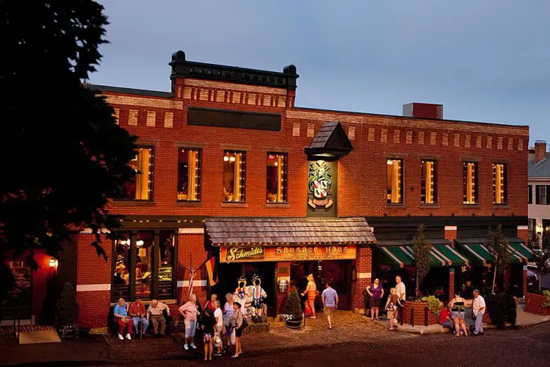 Schmidt's Sausage Haus – Columbus (German Village)