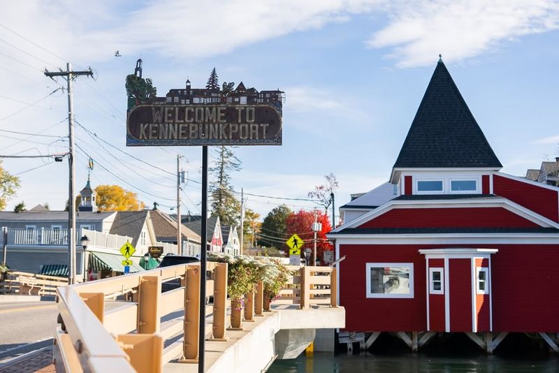 Striper's Waterside Restaurant - Kennebunkport