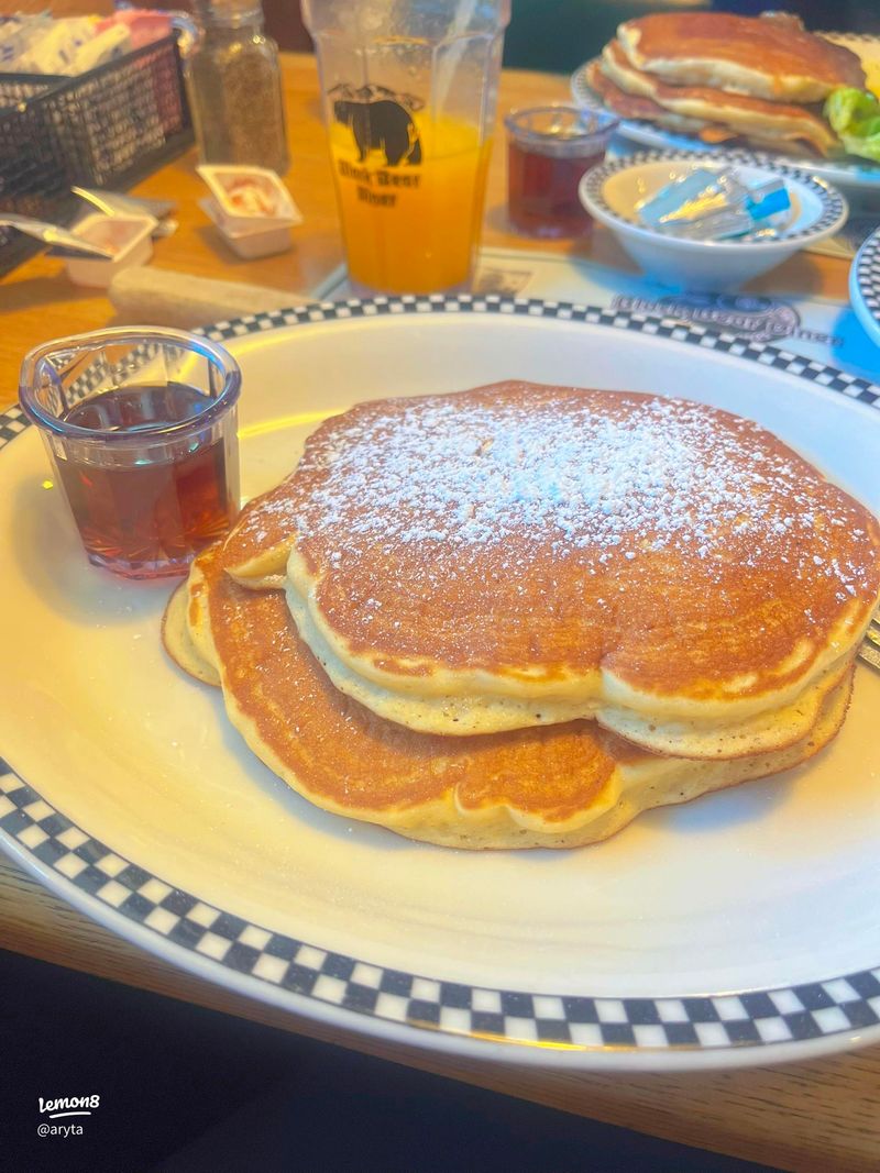 Black Bear Diner (S. Virginia St.)