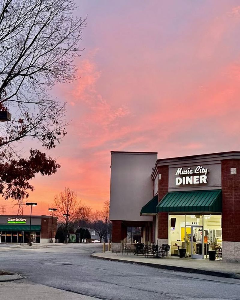 Music City Diner — Hendersonville