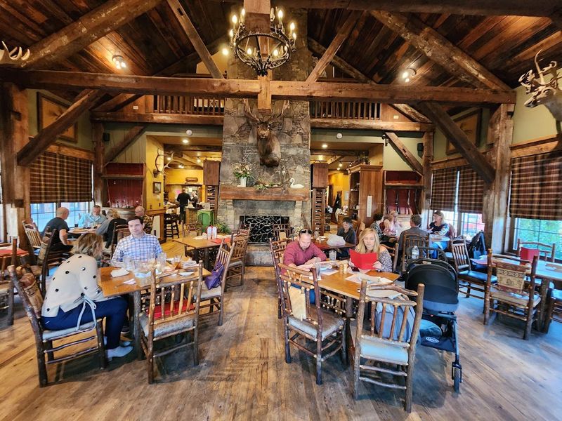 Harvest on Main – Blue Ridge