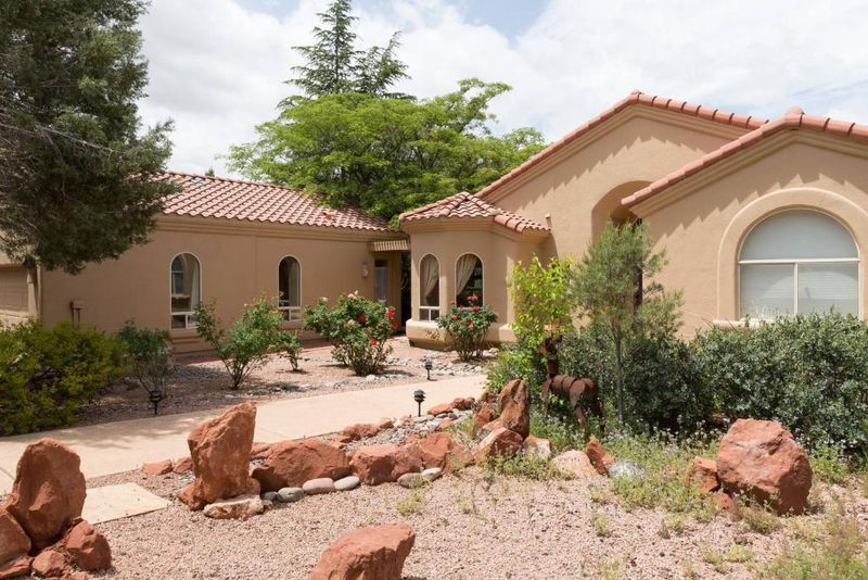 Romantic Sedona Casita with Stargazing Hot Tub — Arizona