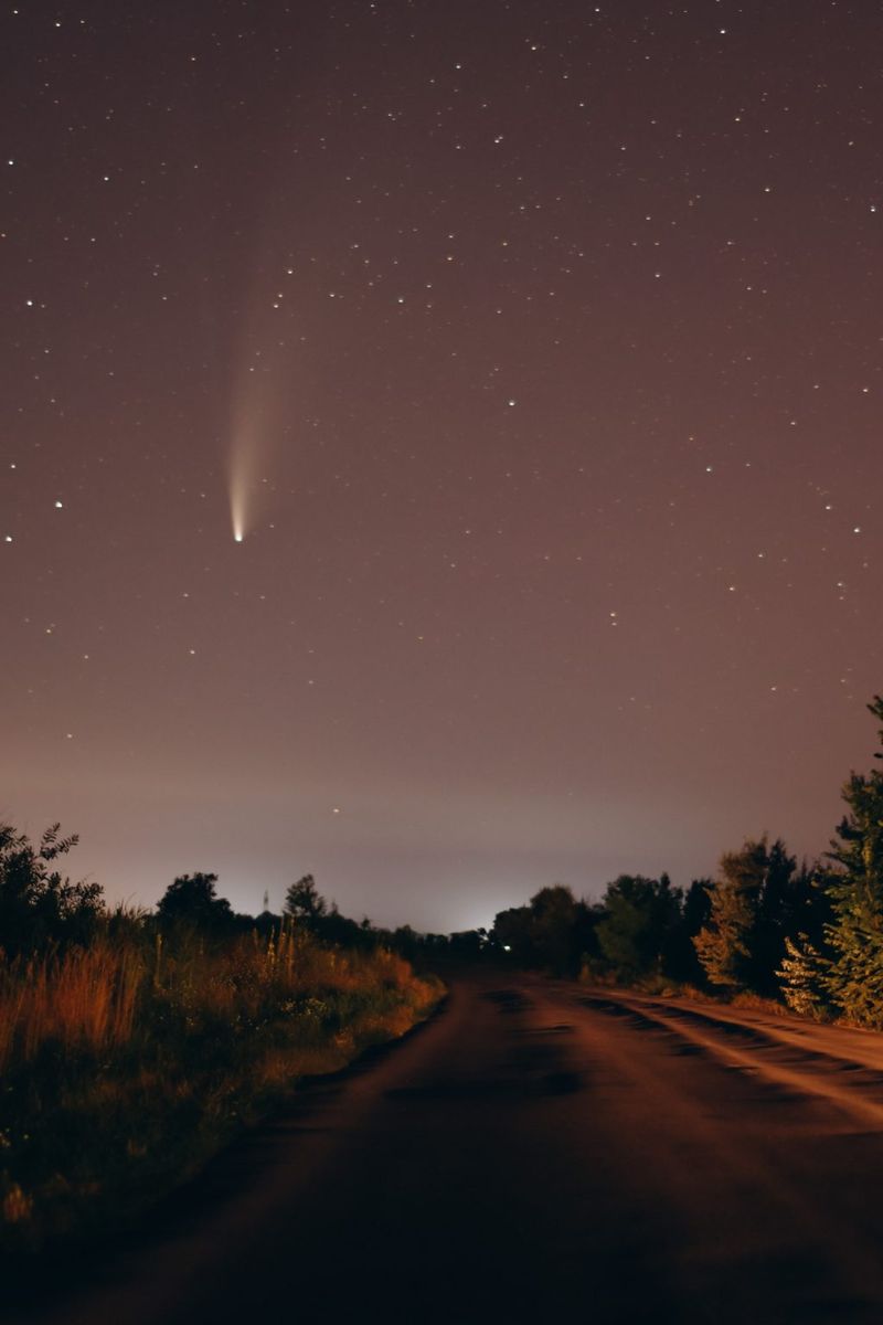 Photography Tips for Capturing Comets
