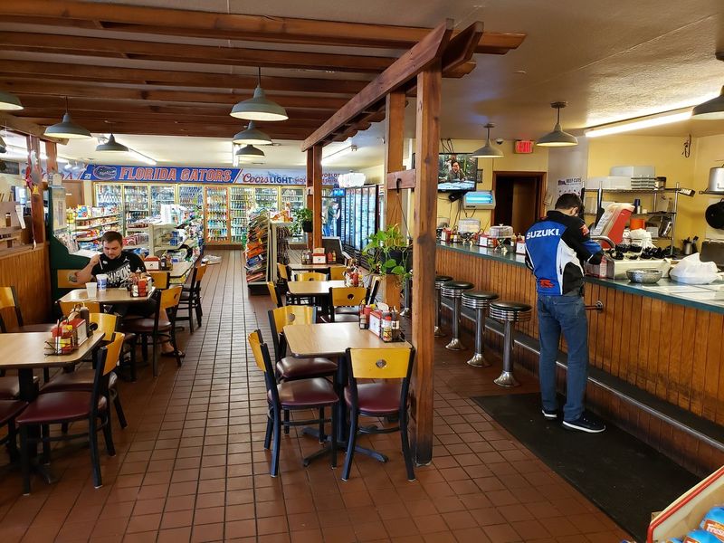Pearl Country Store & Barbecue