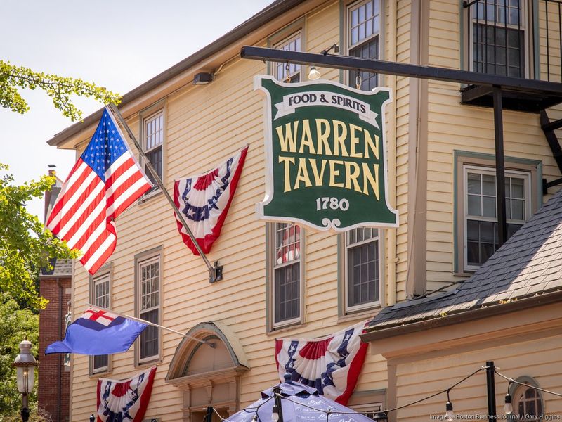 Warren Tavern