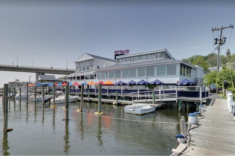 Bahrs Landing Restaurant & Marina (Highlands)
