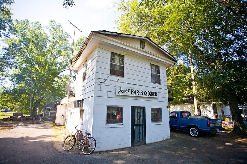 Jones Bar-B-Q Diner (Marianna)
