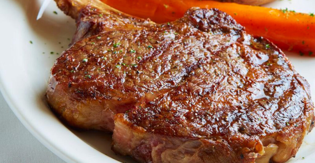 These 14 Texas Steakhouses Are Worth the Wait