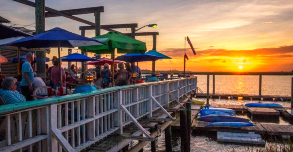 These 9 “Under-the-Radar” Georgia Seafood Joints Are Pure Legend