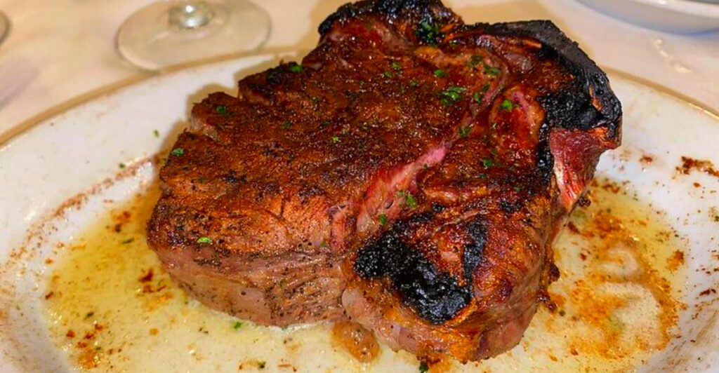 These Chain Restaurants Serve Steaks Better Than $200 Steakhouses