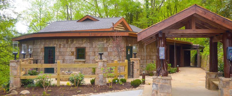 A historic mountain lodge with roots in the 1930s