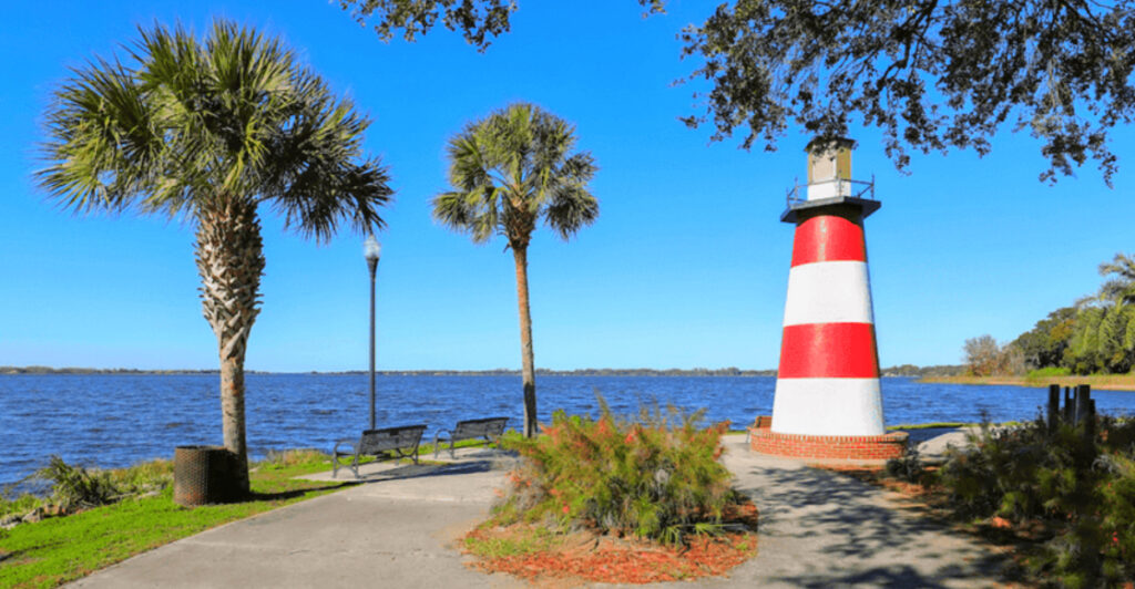 This Florida Mountain Town Is So Affordable, Retirees Can Finally Breathe Easy