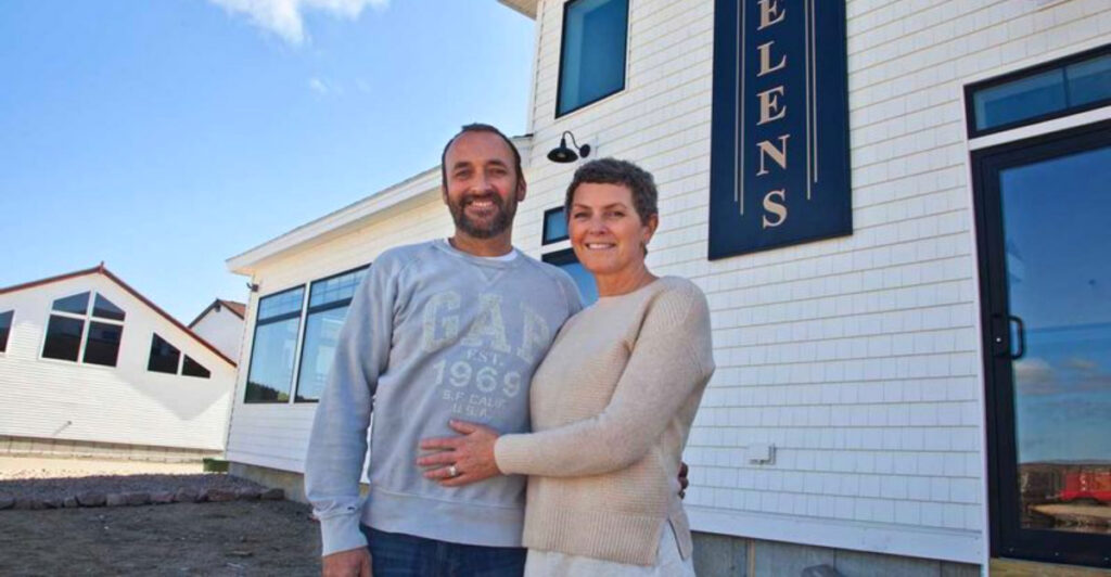 This Small-Town Maine Diner Serves a Wild Blueberry Pie Worth the Road Trip
