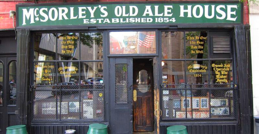 Timeless NYC Eats: 11 Institutions That Keep Tradition Alive