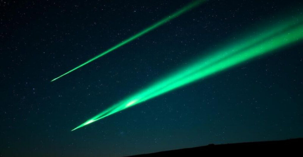 Twin Green Comets Set to Illuminate October Skies Across the U.S.