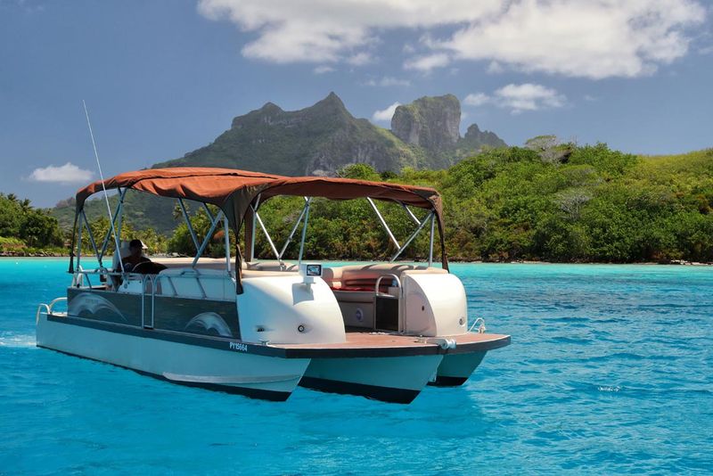 Private Boat Charters to Hidden Motus