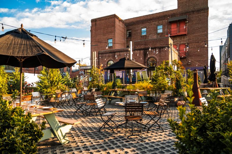 Little Nonna's (Philadelphia, Center City)