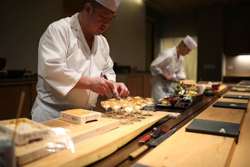 Omakase (San Francisco) — Top-tier Toyosu fish, artful plating; Michelin-starred