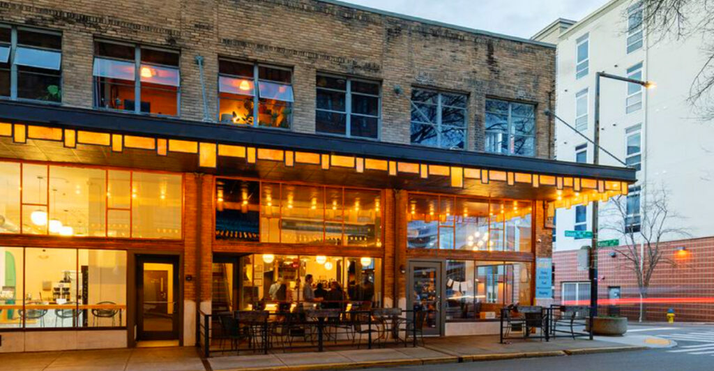Want In? 12 Impossible-to-Get Tennessee Reservations (and How to Get Them)