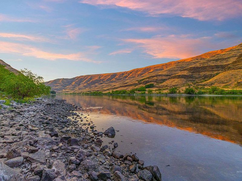 Scenic Riverfront Living