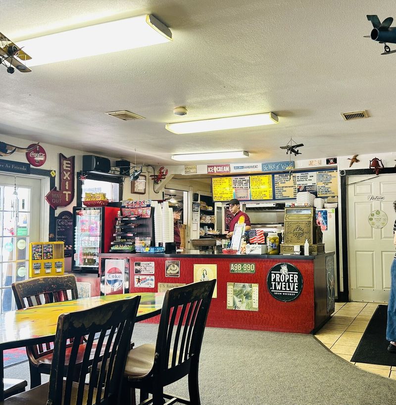 Pete's Burgers & More