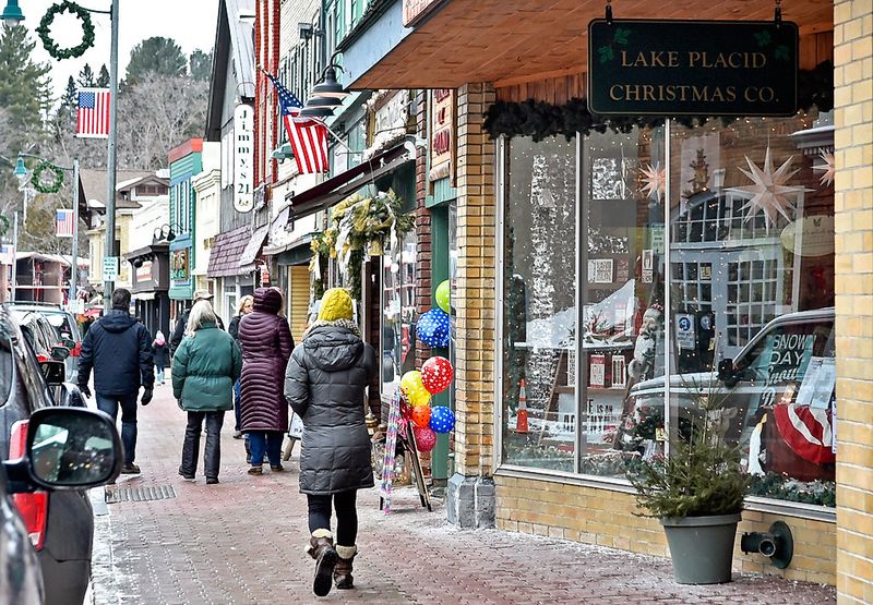 Charming Downtown Atmosphere