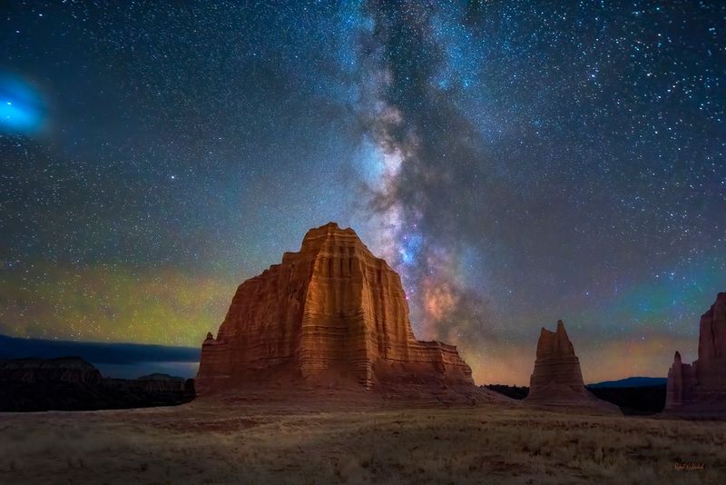 Cathedral Valley & the Waterpocket Fold = dark, dramatic backdrops