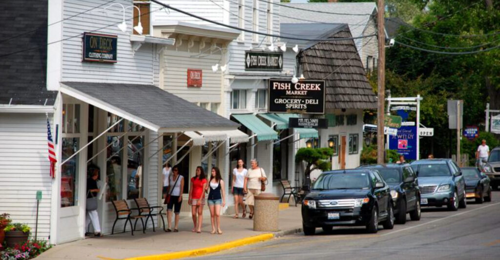 Wisconsin Lakeside Town Locals Say Is One of the Upper Midwest’s Best-Kept Secrets