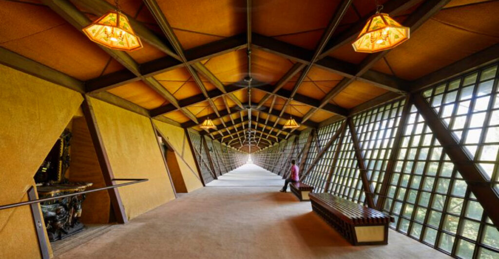 Wisconsin’s Surreal Hideaway: The House on the Rock’s Strange Legacy