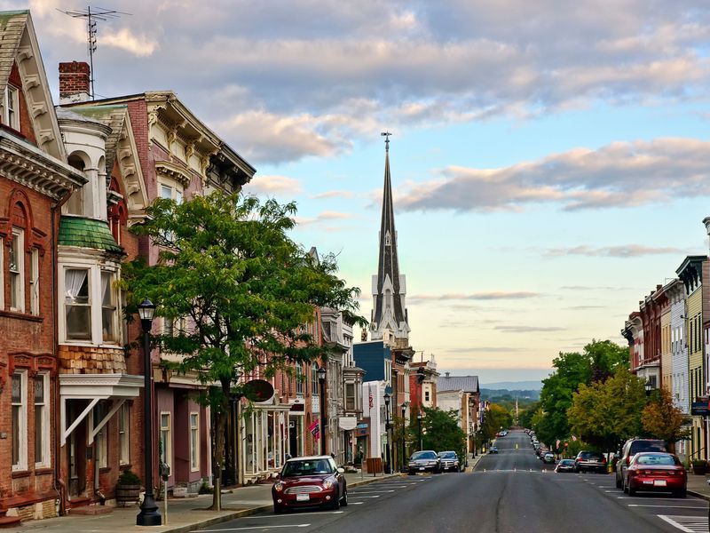Hudson Town Green (Hudson)