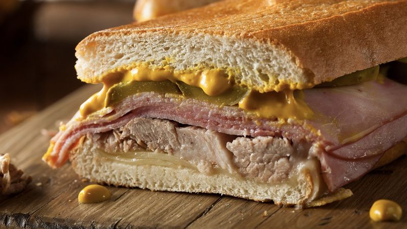 Aguila Sandwich Shop – Florida