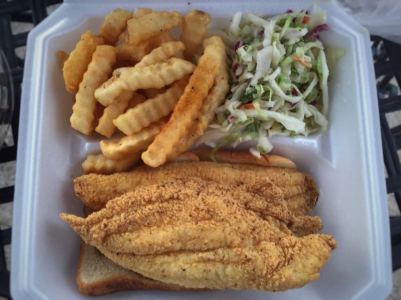 Granny’s Fish ’N Grits